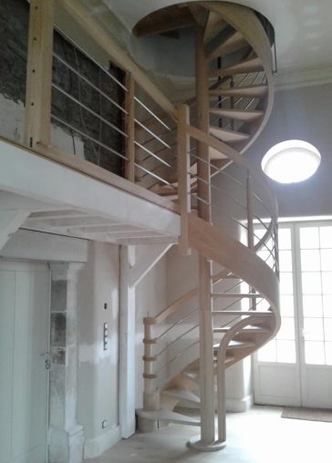 les escaliers colimacon costarramone